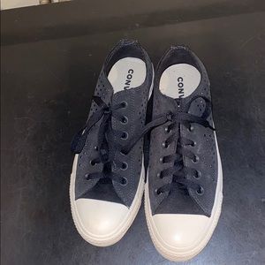 Women’s converse